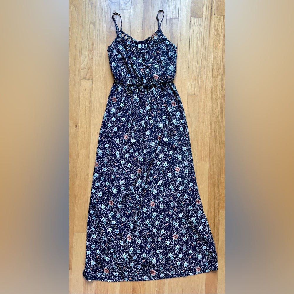 Sunny Girl Floral Maxi Dress - Black and White